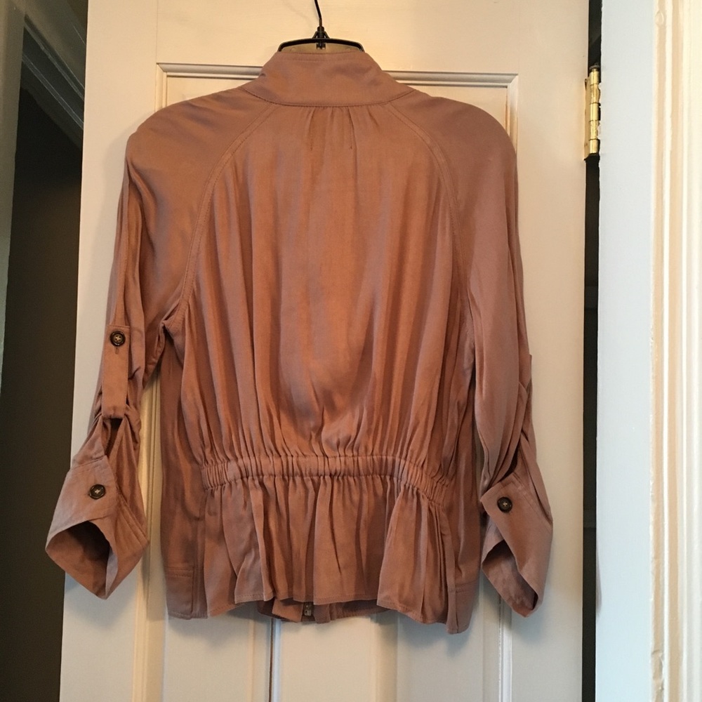 Lightweight Jacket - Picture 2 of 3